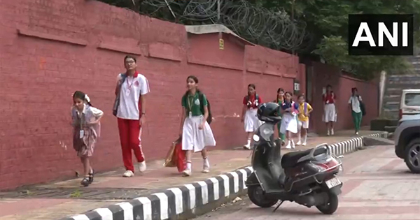 Schools reopen in Jammu following temporary closure due to flooding